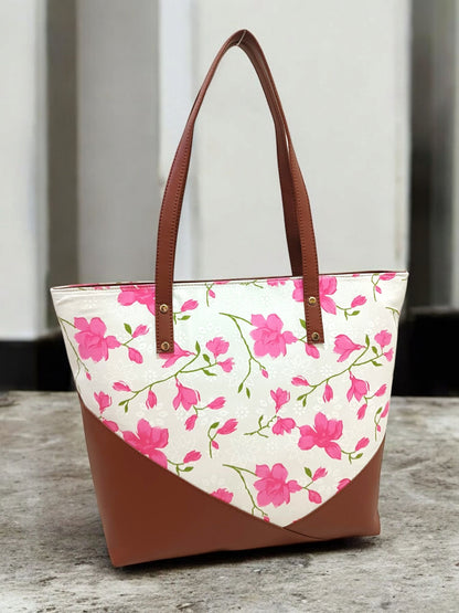 The Light Weight Tote
