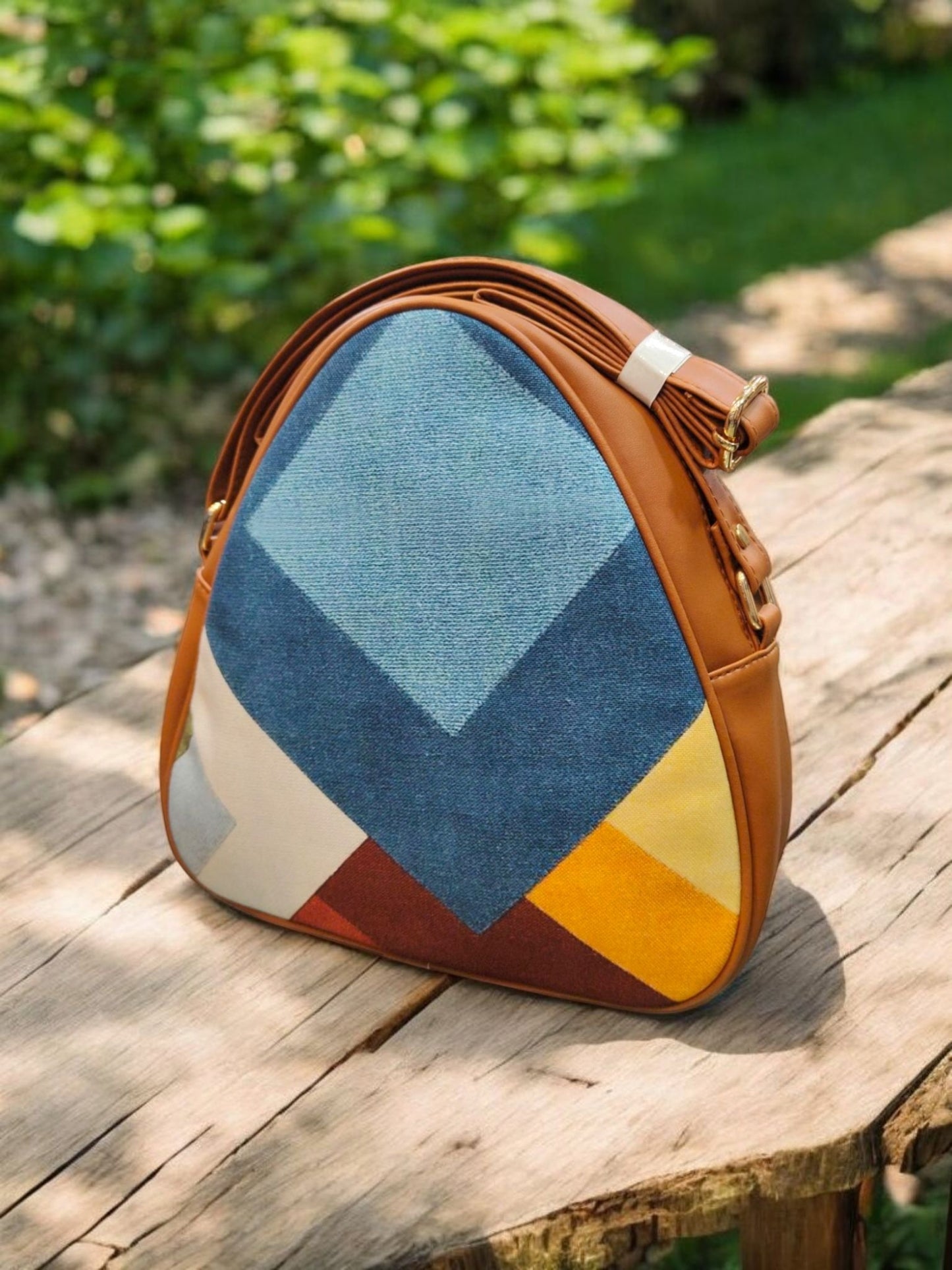 Sia - The Dome Sling