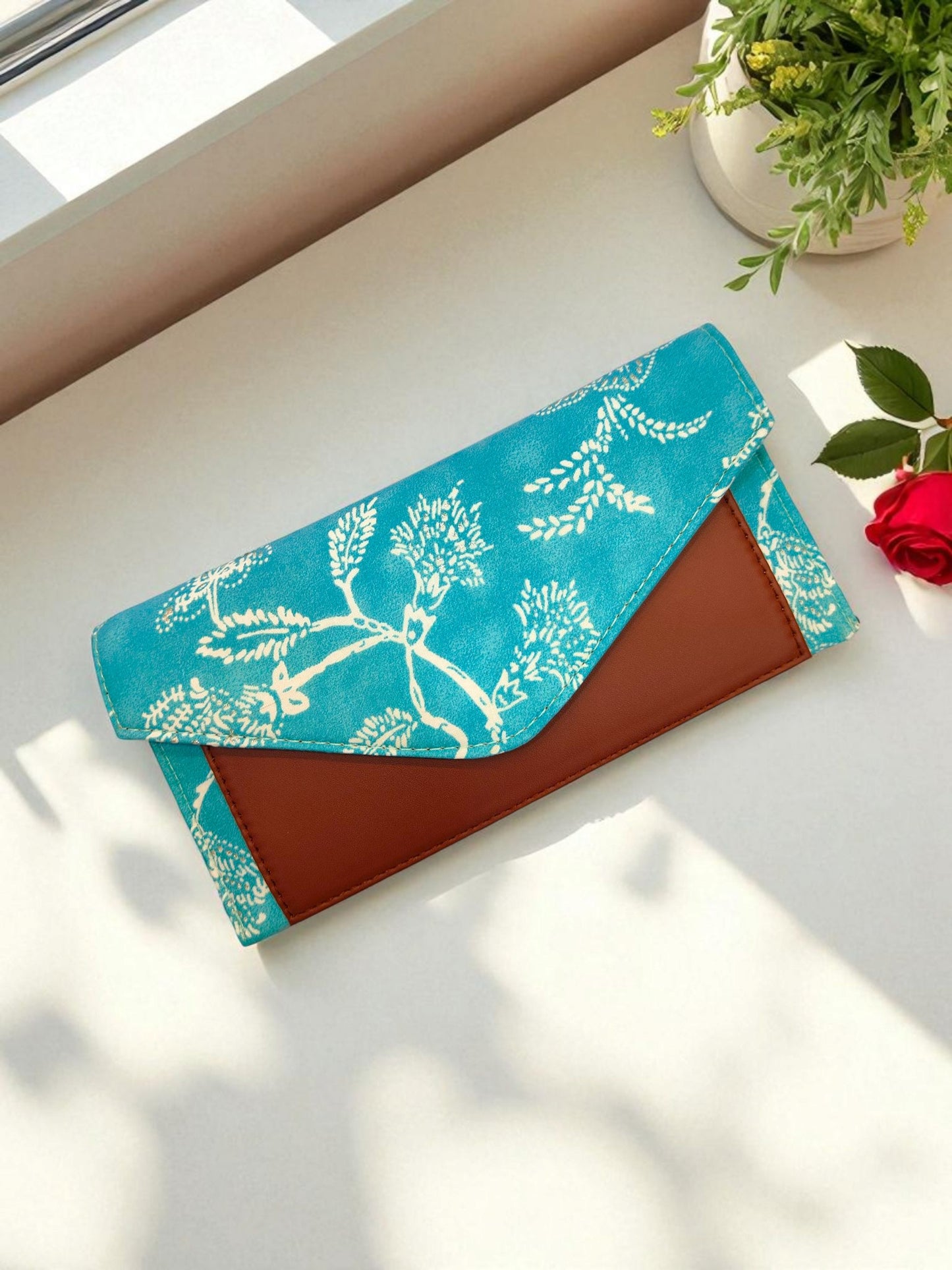 The Sleek Cotton Wallet