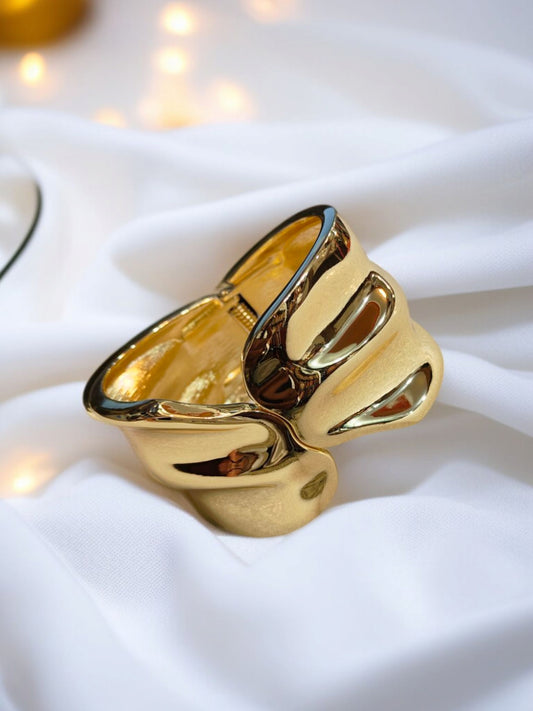 The Cuff Kadaa - By " ZEVAR "