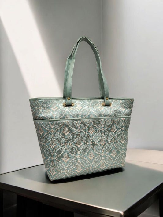 The Basket Tote